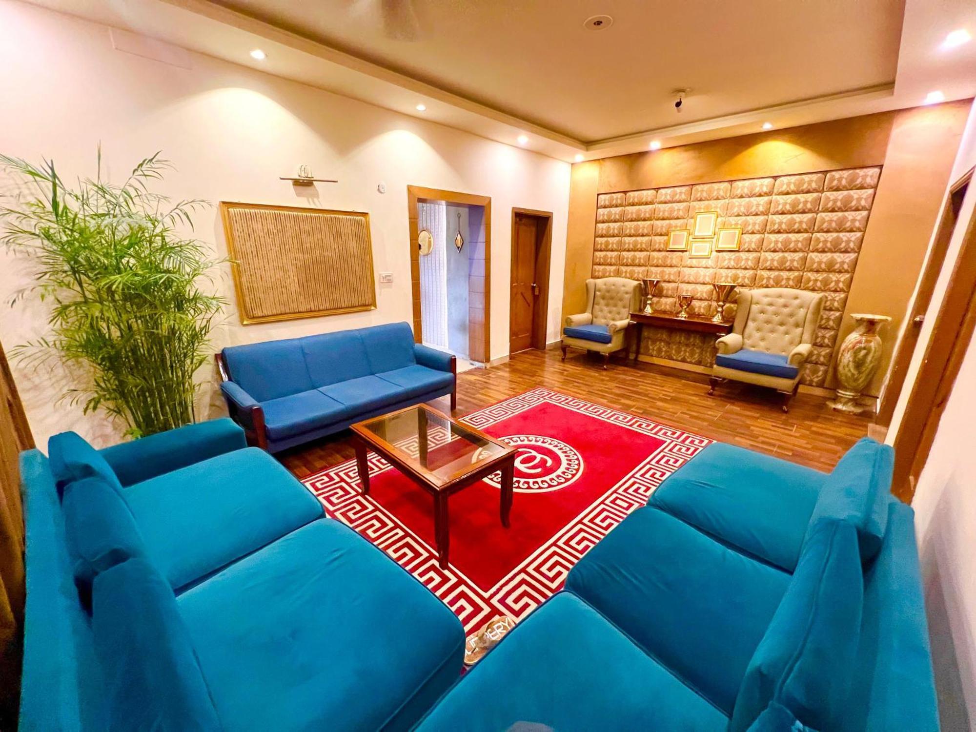 Shelton Guest House Islamabad Eksteriør billede