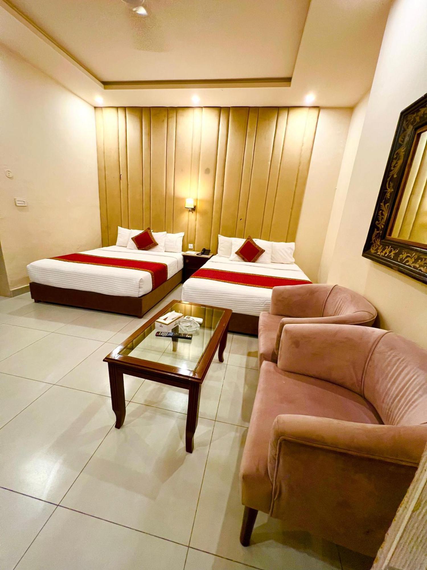 Shelton Guest House Islamabad Eksteriør billede
